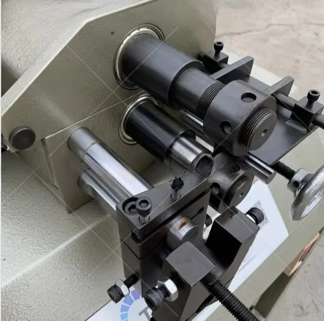 Автоматическая электрическая машина для обрезки двойных кожаных ремней и плеч, вспышка для производства кожи