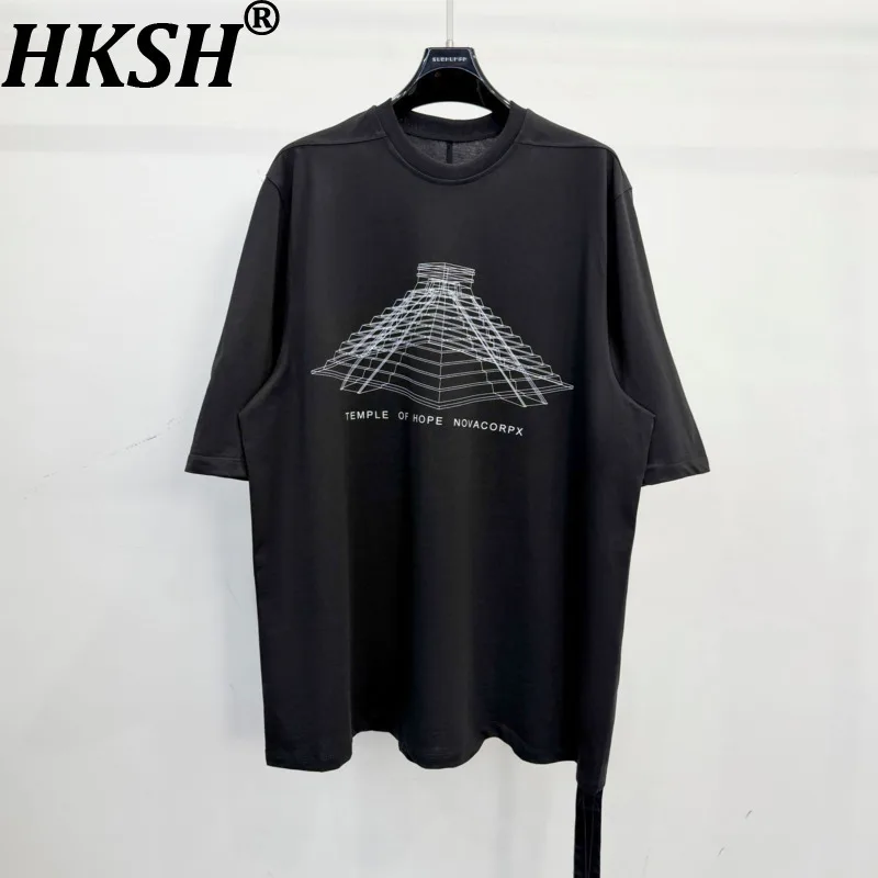 

HKSH Новая летняя мужская футболка в стиле дарк-авангард с коротким рукавом, 3D-принтом пирамид и геометрическим реверсивным кроем, из плотного хлопка HK22760