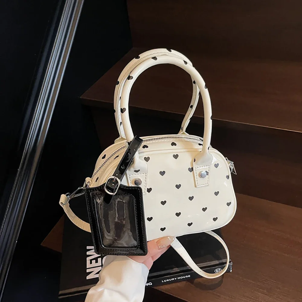 

Women Trendy Square Glossy PU Handbags Korean Ins High Grade Hearts Zipper Crossbody Bag Daily Commute Party One Shoulder Bags