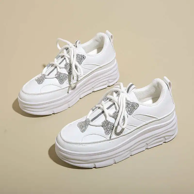 

Женские оранжевые кроссовки Road Number: дешевые люксовые спортивные лоферы с технологичным верхом – самые продаваемые подарки