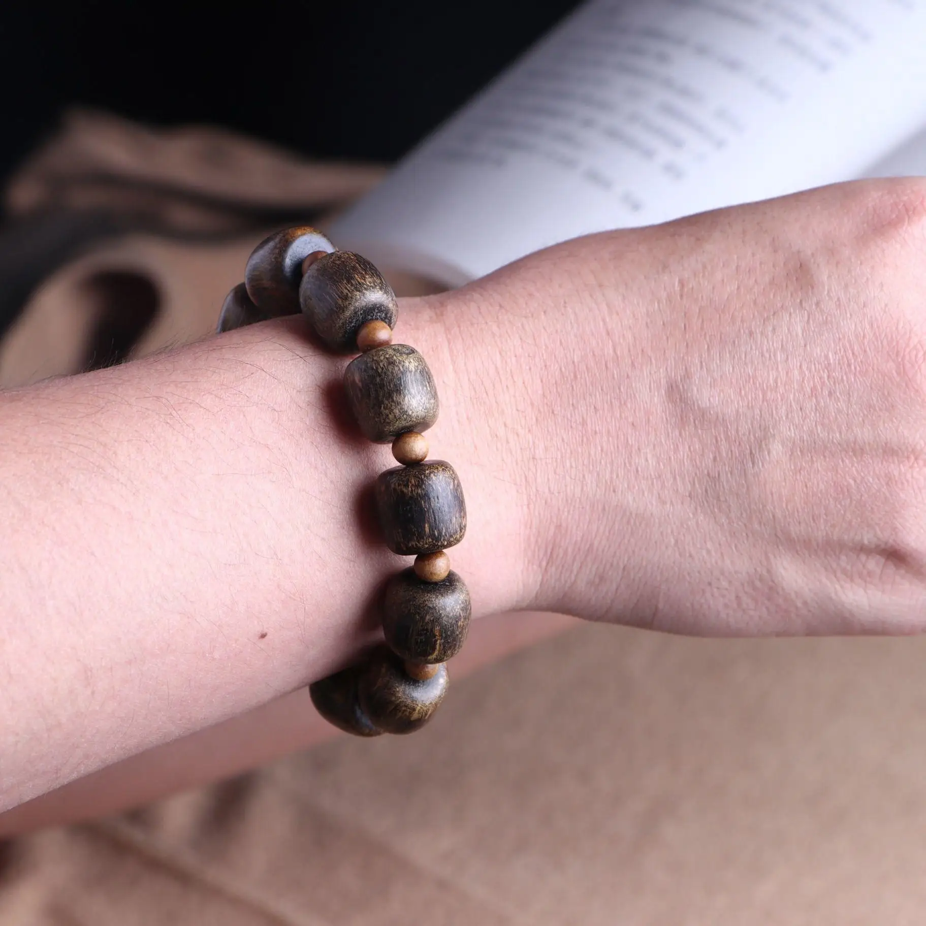 Modern Cambodian Old Material Liquid Incense Wooden Beads Handmade Bracelet Premium Quality Sandalwood Perfume Oils view 4