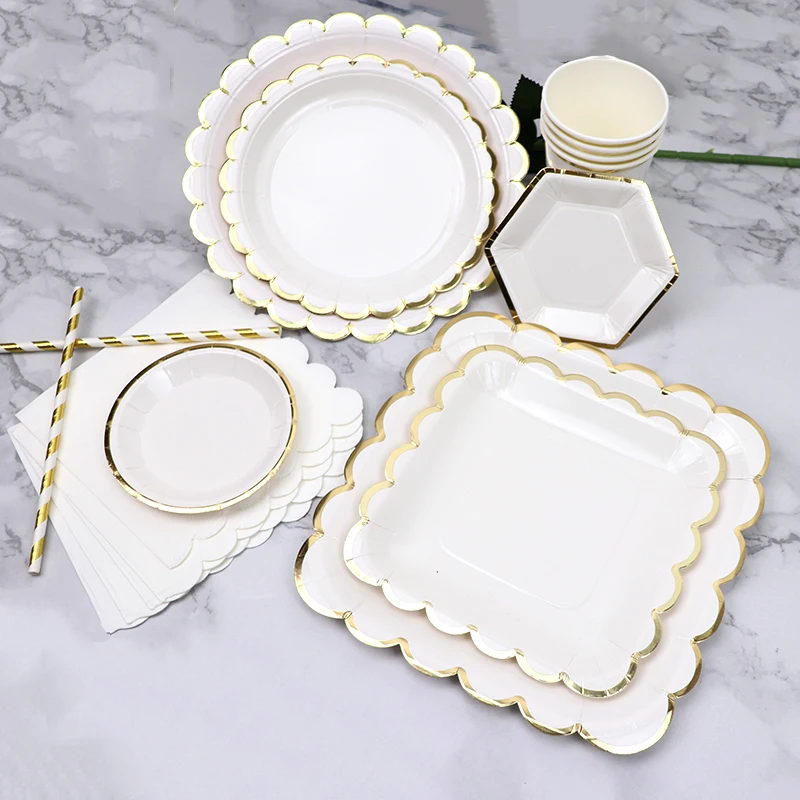 【セール中】白い使い捨て食器セット,金色の紙皿,結婚式の必需品,誕生日パーティー,ベビーシャワーの装飾,結婚式用品