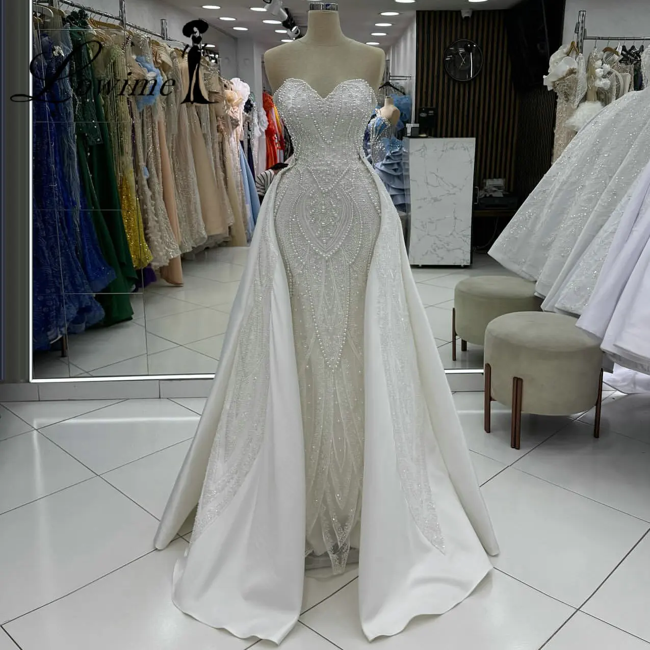 

Off White Pearls Beaded Sweetheart Neck Wedding Evening Dresses with Detachable Train Customized Elegant Engagement Party Gowns