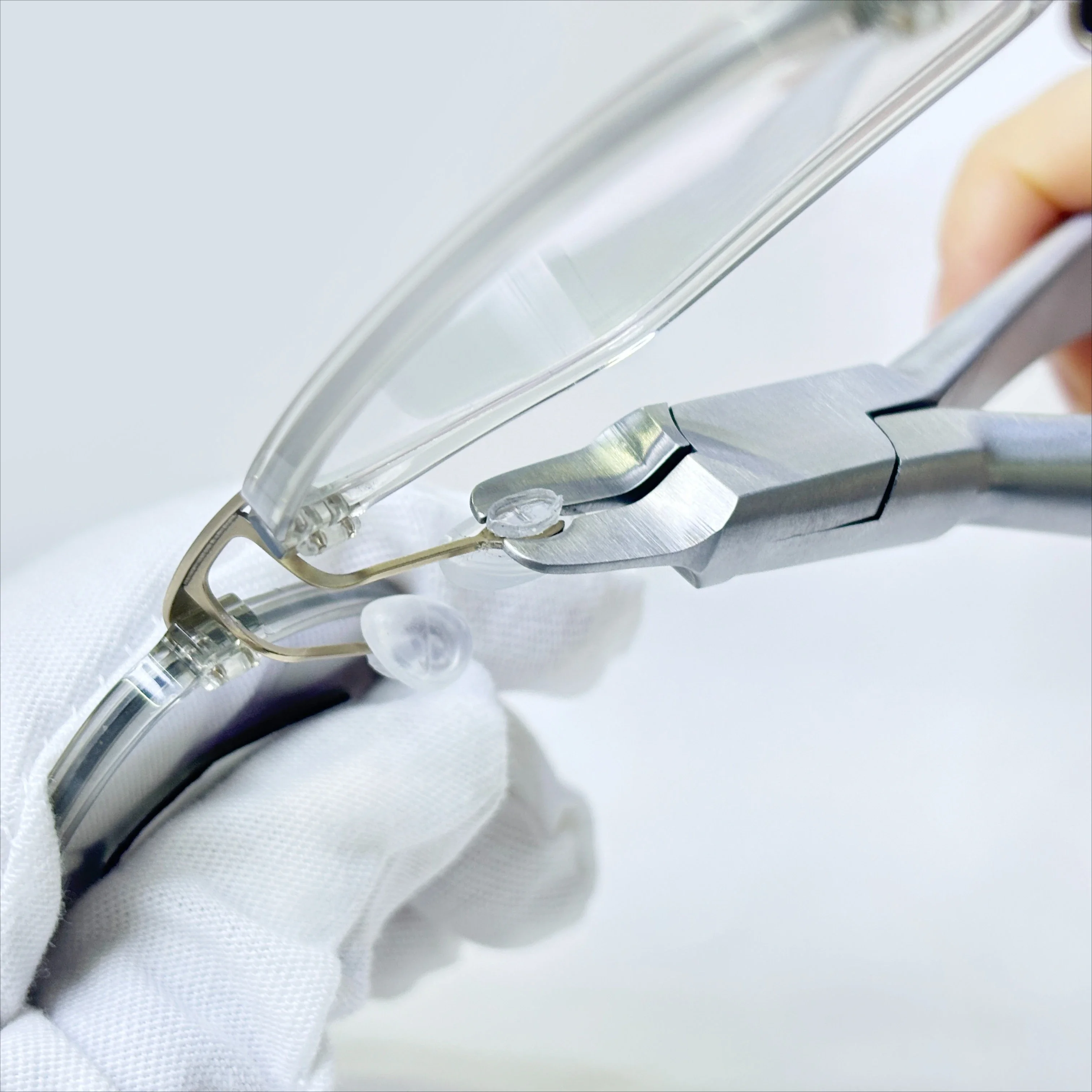 Limited Offer Glasses Tool Adjustment Frame Nose Pad Stipple Snap-in Position Disassembly And Maintenance Fitter