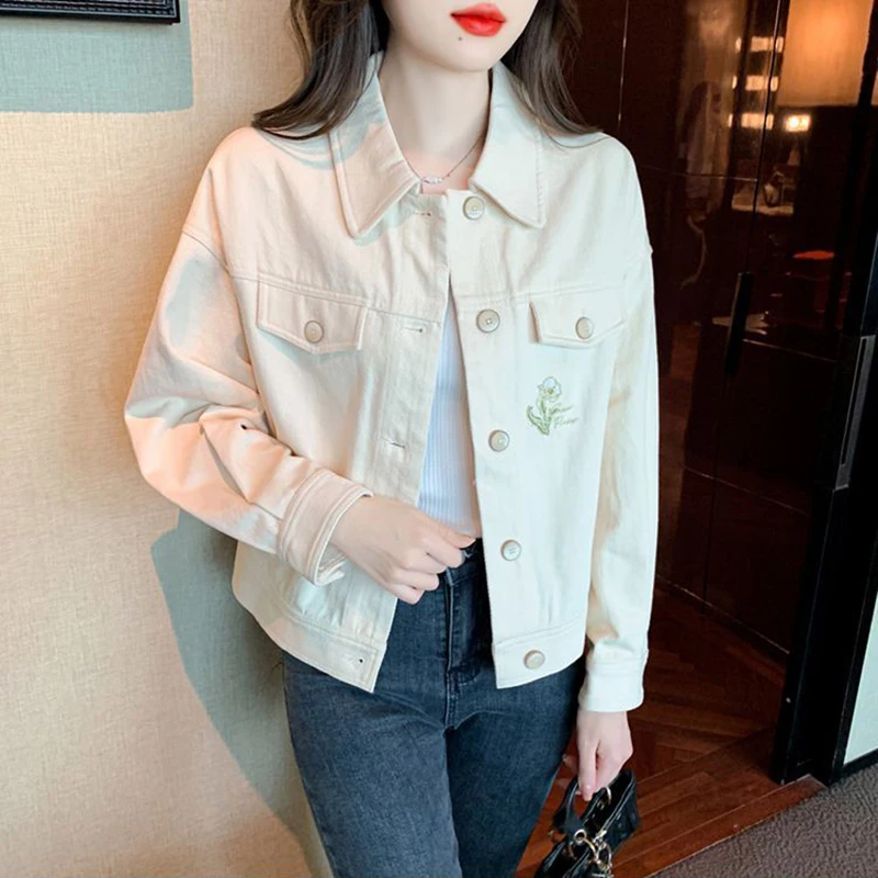 

2026 New Women Casual Embroidered Corduroy Jacket Vintage Turn-Down Collar Button Down Short Coat Spring Autumn Loose Outerwear