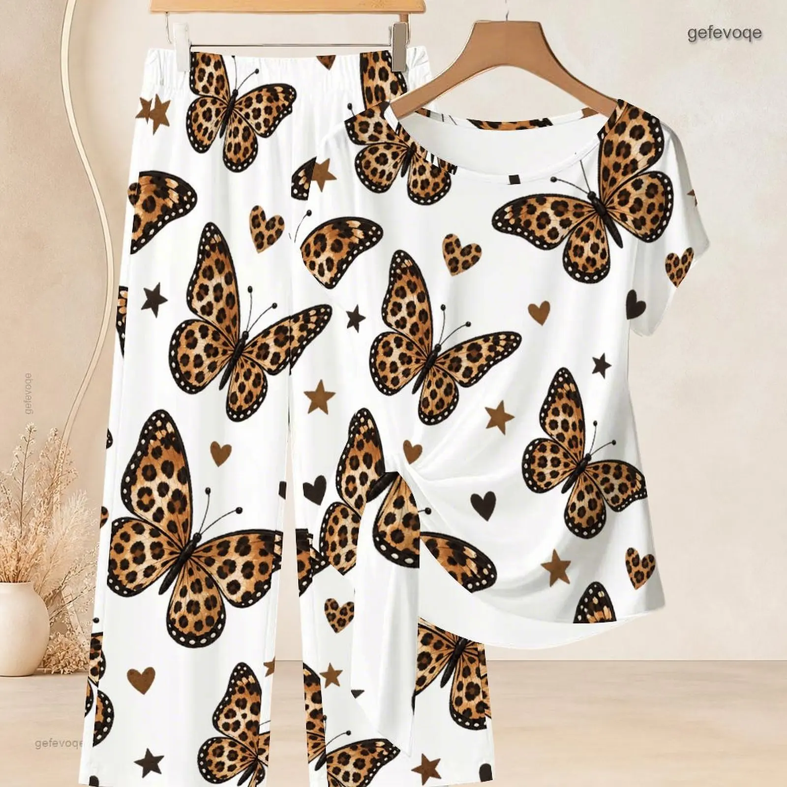 Women Printed Round Neck Short Sleeve Top and Long Pants Two Piece Set, Black Cat Star Heart Pattern