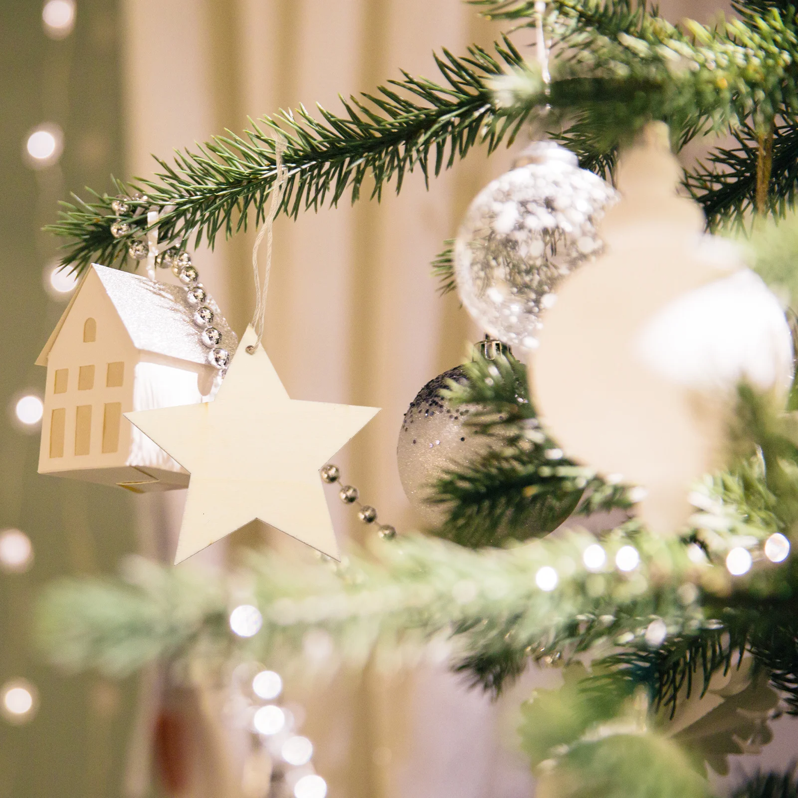 

50 pcs Wooden Star Hanging Pendant Unfinished Craft Ornament For Christmas Tree Decor Diy Wall Door Window Pentagram Xmas