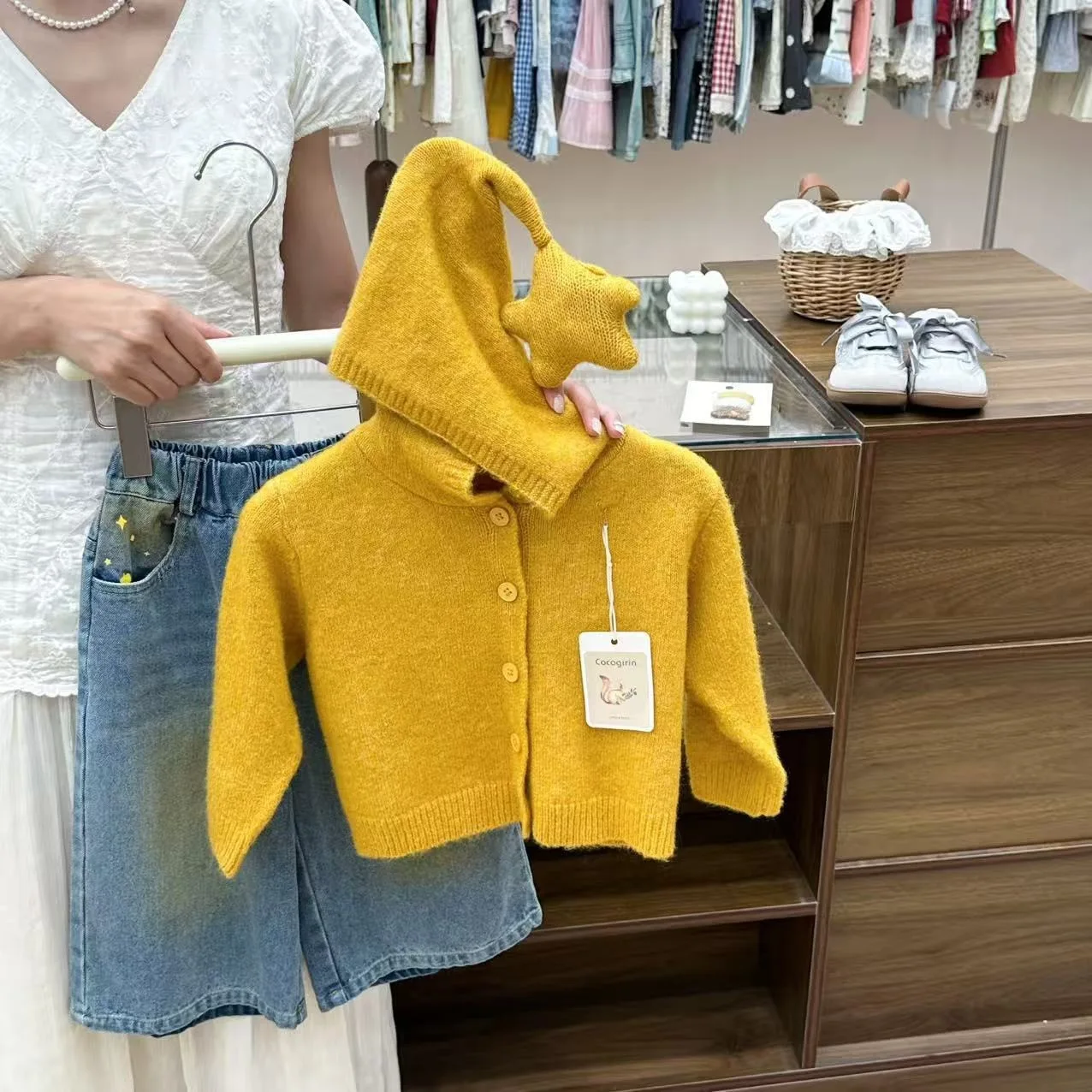 Children's Star Hooded Knitted Cardigan 2026 Autumn/Winter New Style Children's Fashion Versatile Soft Sticky Sweater Coat