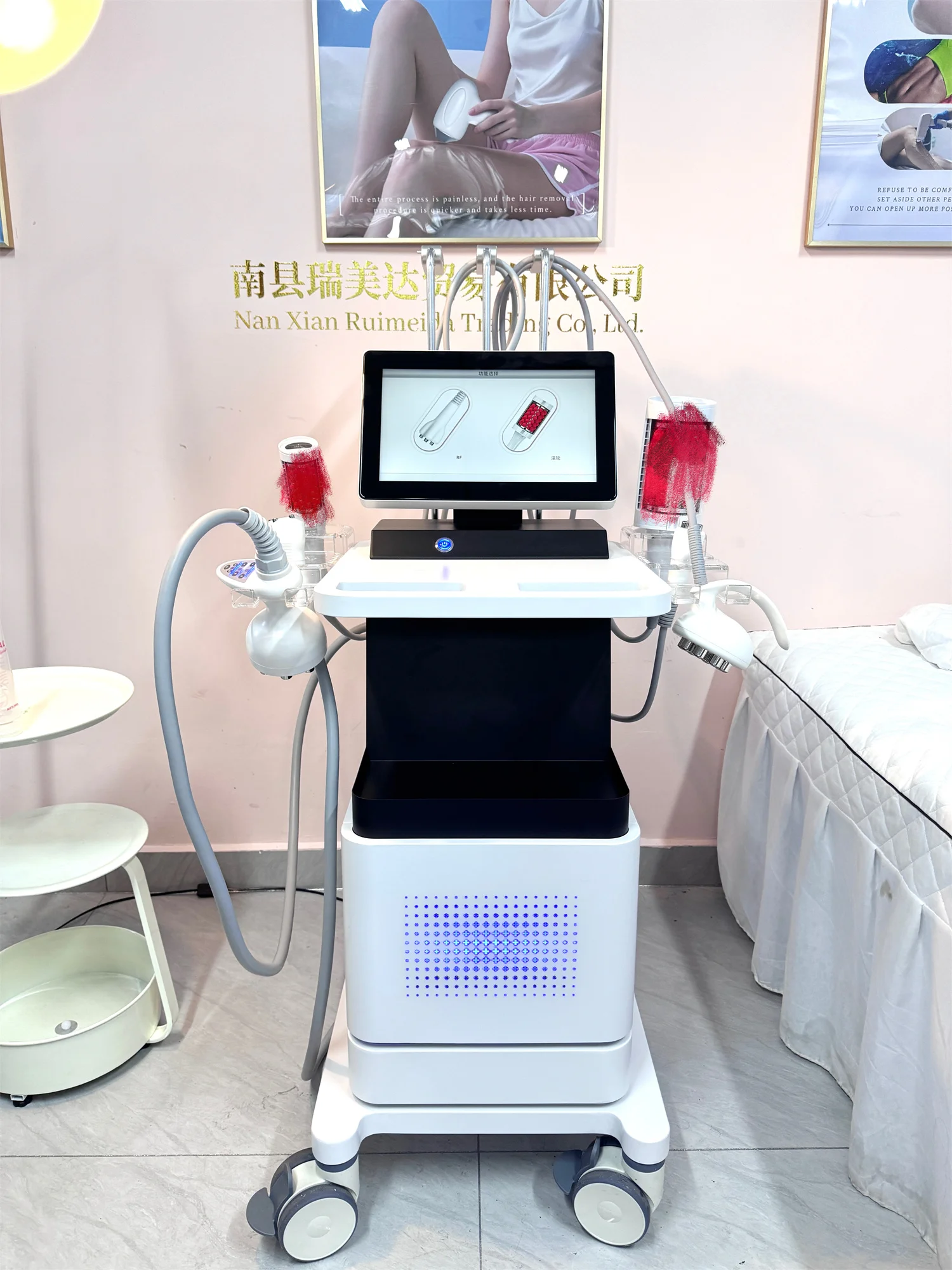 Dispositivo de contorno corporal Venus Legacy con rodillo adelgazante para reafirmar la piel, esculpir 3D y reducción profesional de celulitis