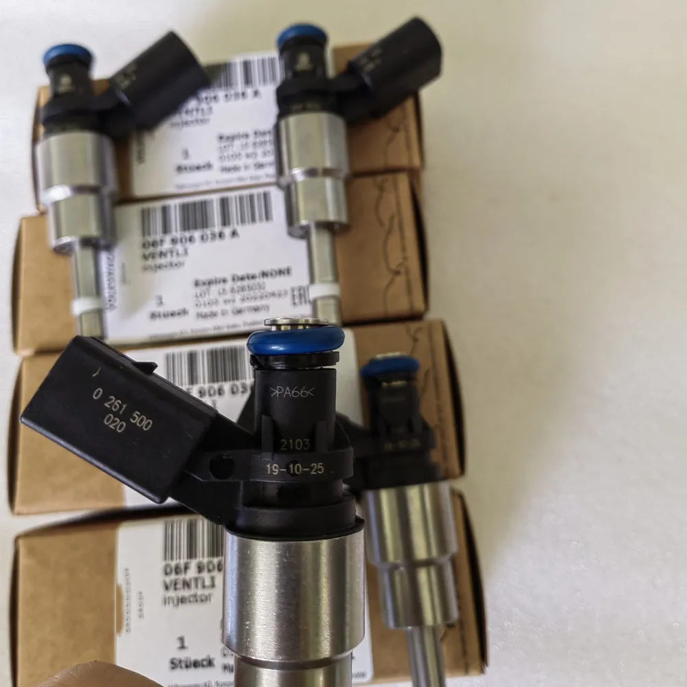 2 Years Warrany Brand New 4Pcs OEM Fuel Injectors 06F 906 036 A / 06F906036A For 2005-2009 VW Audi A4 Quattro 2.0L I4 Turbo