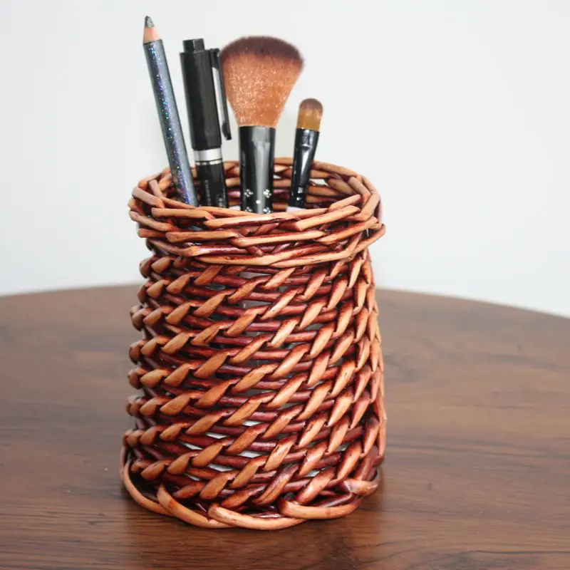 

Real Rattan Pen Holder Desktop Storage Cosmetic Brush Barrels Office Stationery Creative