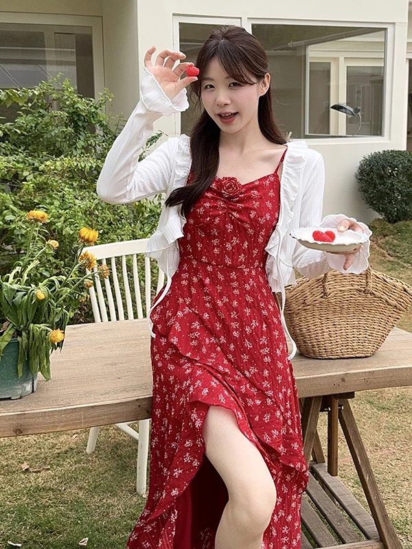 

Elegant plus Size Red Long Sleeve Bohemian Maxi Dress Set with Side Slit And Elastic Strap for Vacation Sun Protection