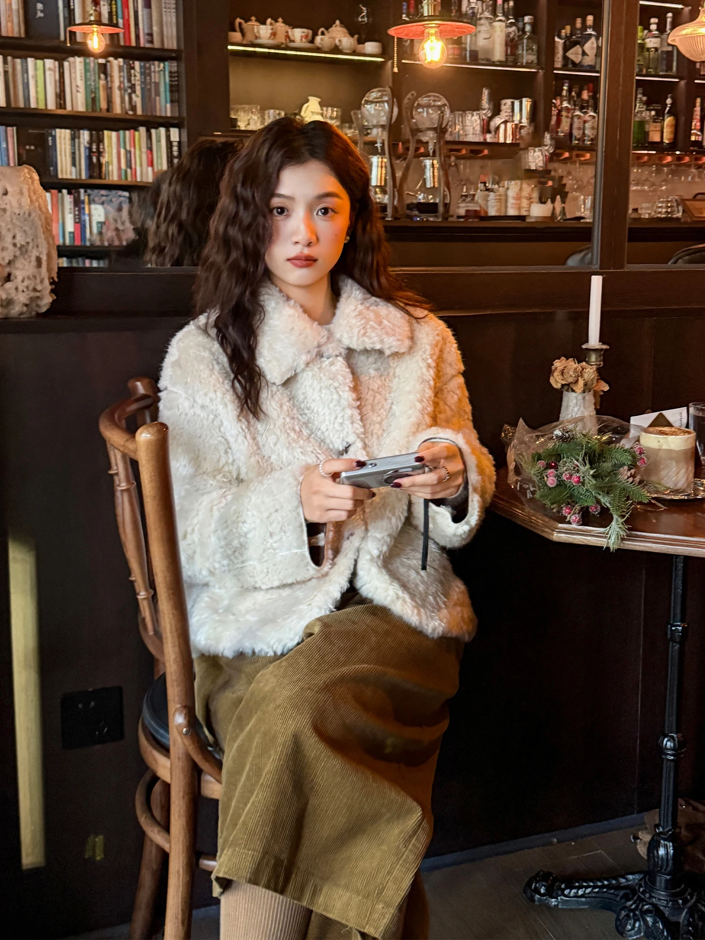 

Thiened Lamb Fur Jaet Small Size Loose Fur Leather Inteated Coat Warm Commute Sle Long Sve ort Coat for Women
