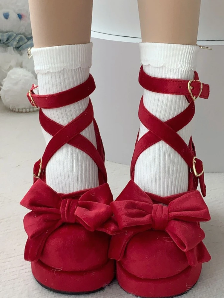 Moda na co dzień oryginalne buty Lolita kobiety Sweetheart okrągła główka studenckie pojedyncze buty kobiece nowe jednolite małe skórzane buty