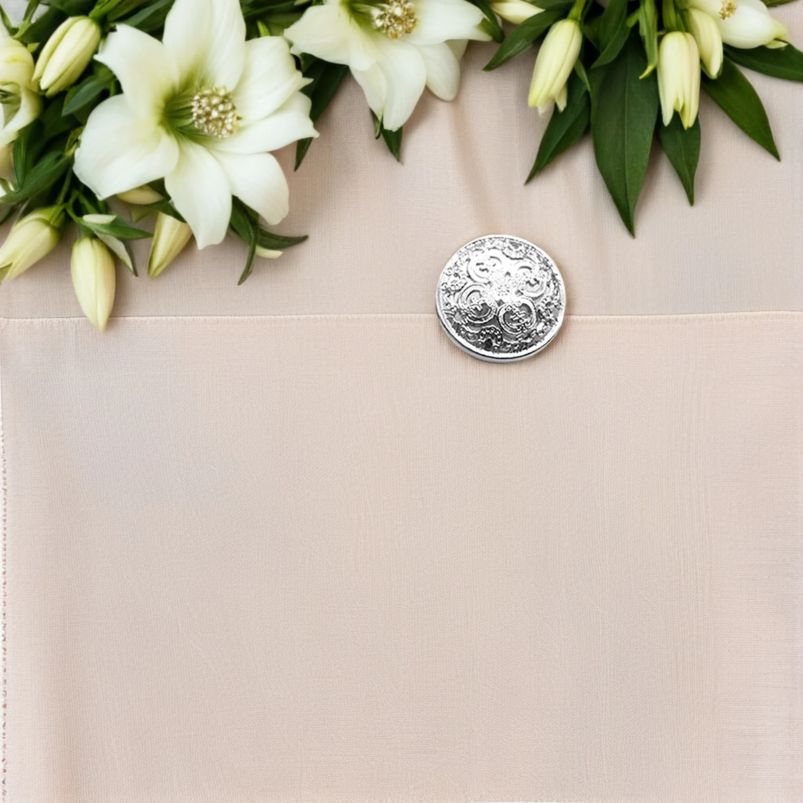 

30Pcs Metal Button for Clothes Hollow-Out Style Durable DIY Sewing Fastener Suitable for Jackets Jeans Down Jackets