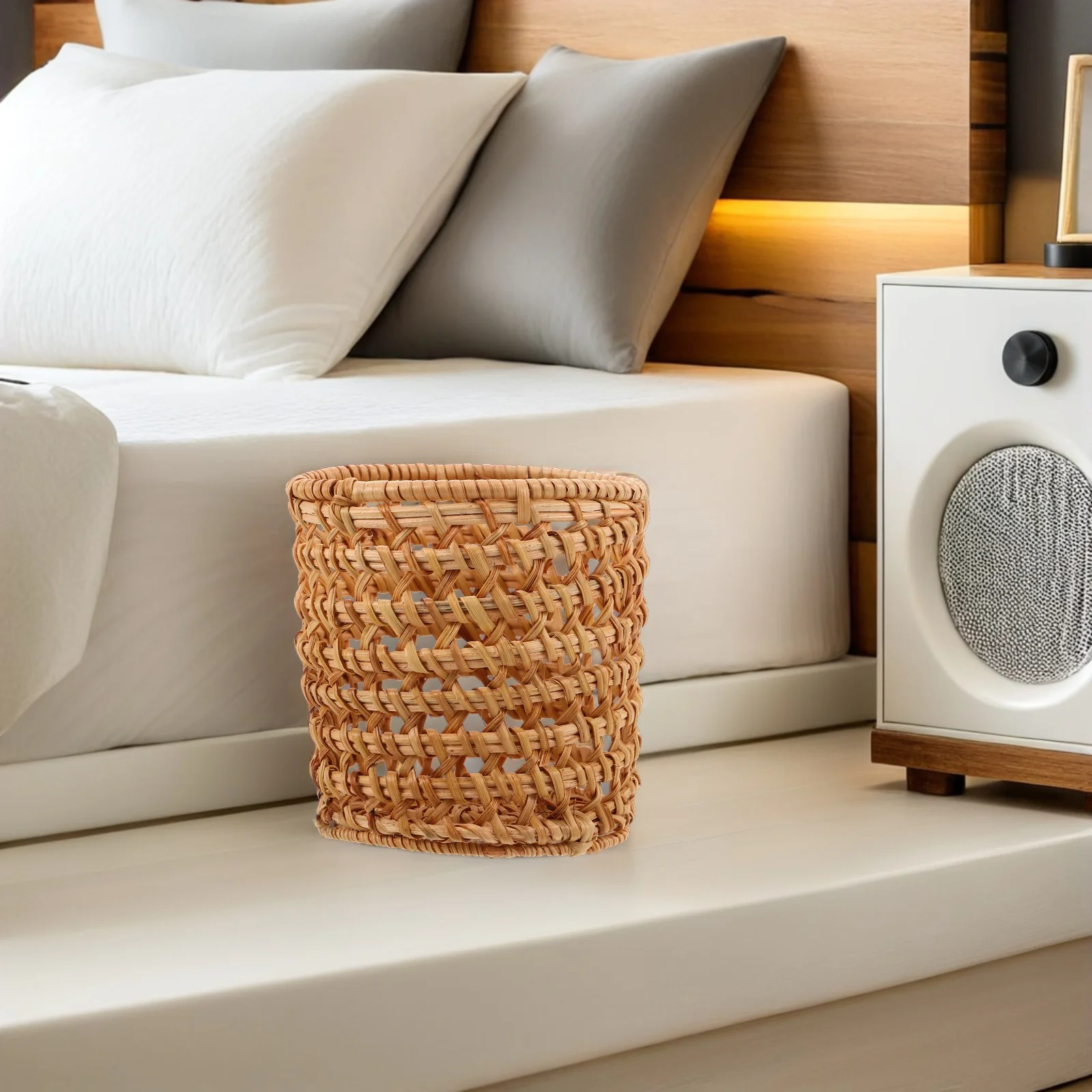 Rattan Pen Holder Handwoven Stationery Container for Desk Or Vanity Organizer Breathable Storage Tube for Pens Makeup Brushes