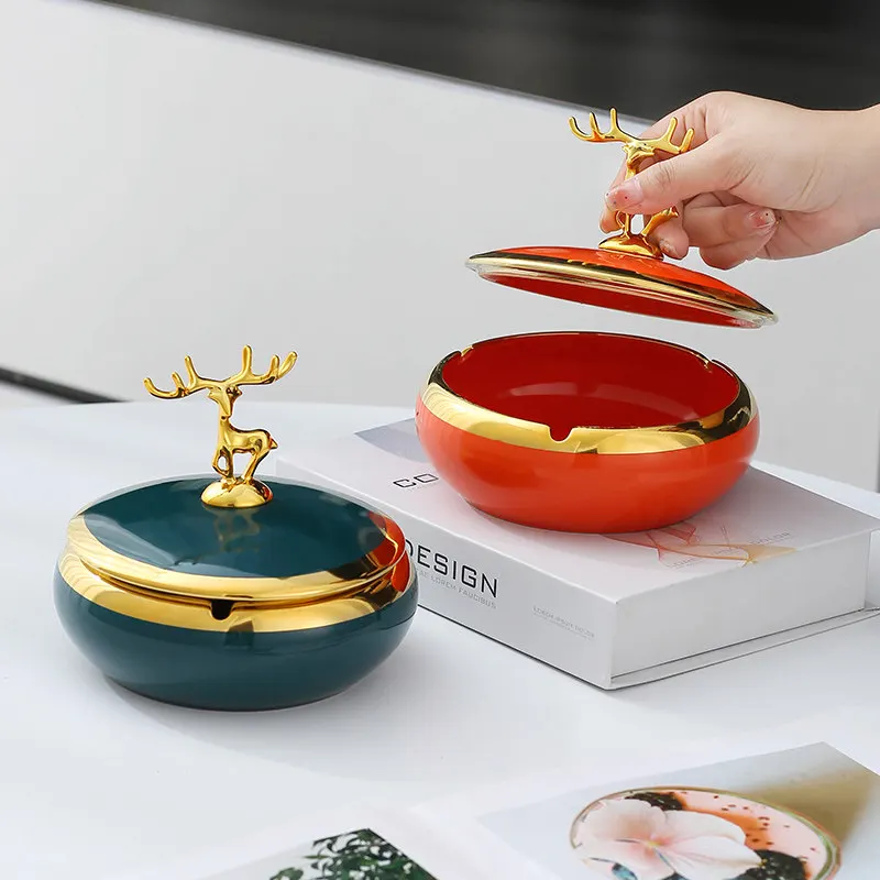 Creative Retro Luxury Electroplated Gold-painted Ceramic Ashtray with Cover Trend Household Living Room Fly Ash Ashtray