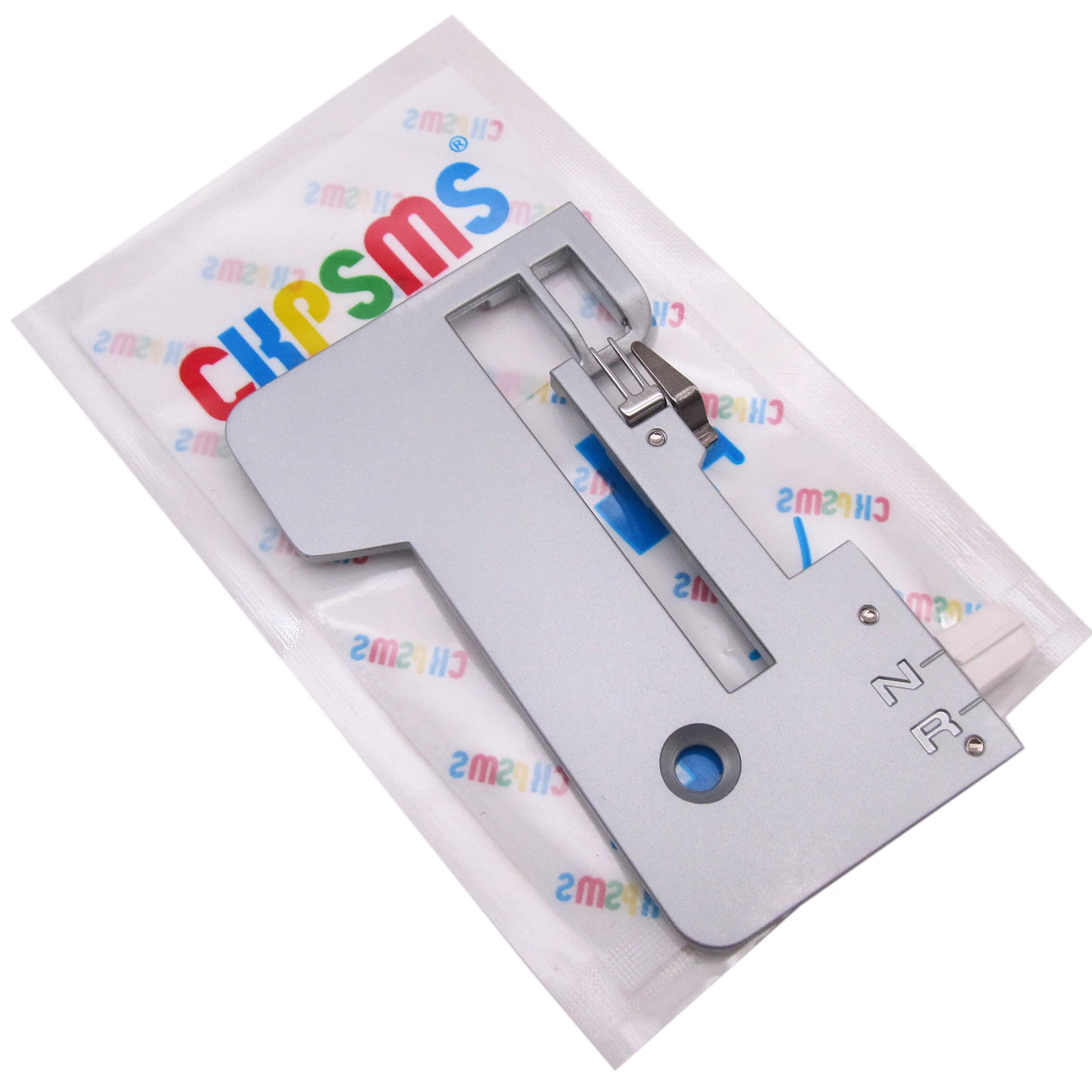 1PCS #68004423 Needle Plate FOR SINGER S14-78 / Necchi 4537, 4554D, 5600D /PFAFF 1450OL / Aurora 740D Overlock Sewing Machines