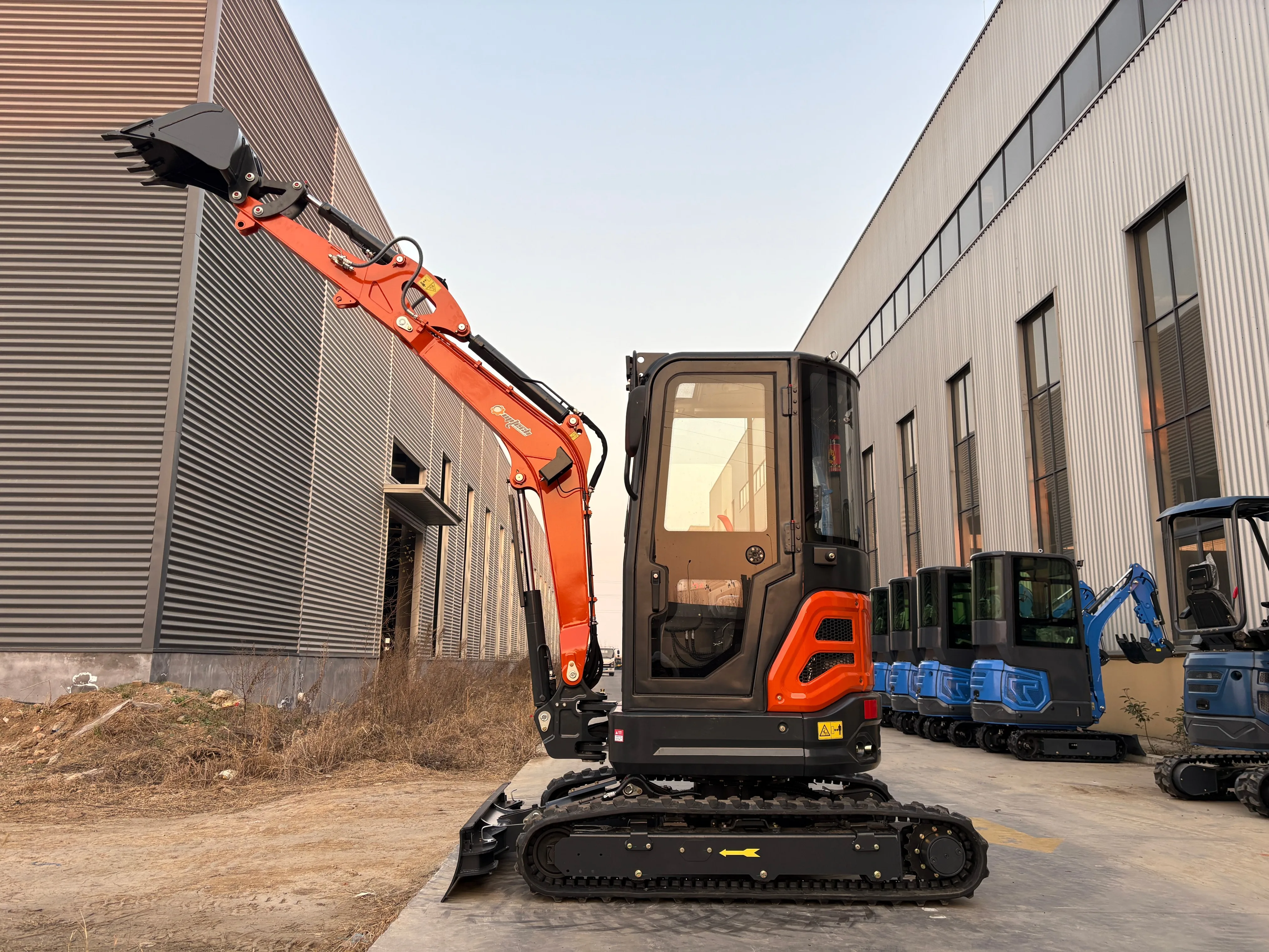 

Индивидуальный профессиональный гидравлический двигатель для мини-экскаватора строительной техники с энергосберегающим поворотным рычагом и телескопическим шасси