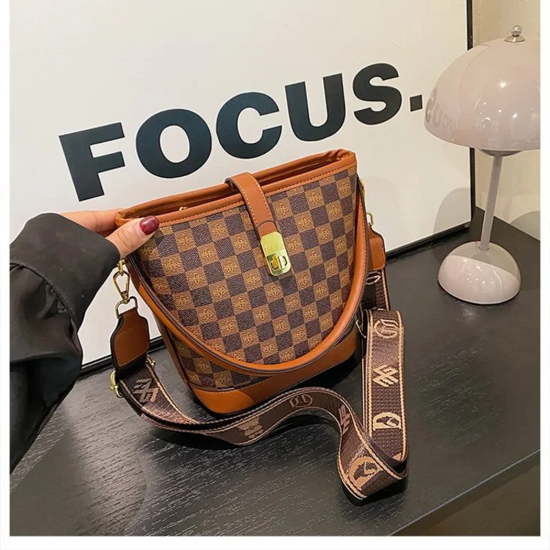 

Практичная сумка через плечо для повседневных дам, опция переноски под мышками, сумка через плечо с дальнозорковым дизайном, доступный роскошный предмет