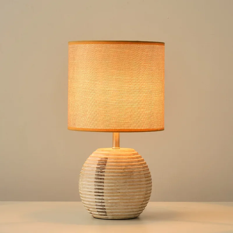 American simple solid wood table lamp, annual ring wooden bedroom bedside lamp, living room study, mini soft lighting