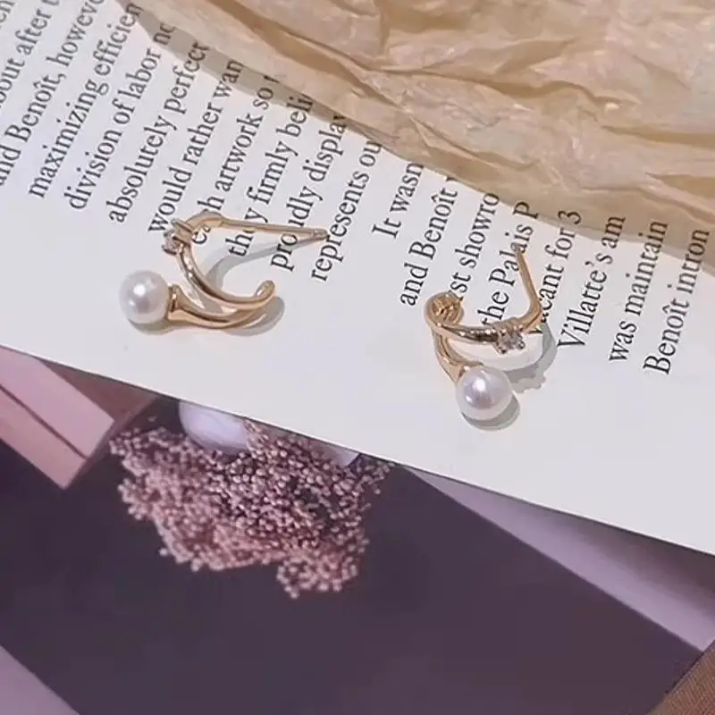 Lightweight Double Layer Imitation Pearl Stud Earrings Small Zircon Decor Fashion Versatile Jewelry for Teen Girls School Wear