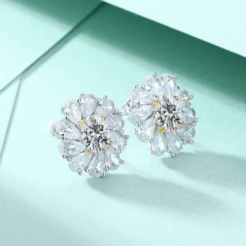 Hot selling droplet shaped moissanite diamond, small daisy moissanite diamond, 100% S925 silver ear nail, wedding jewelry