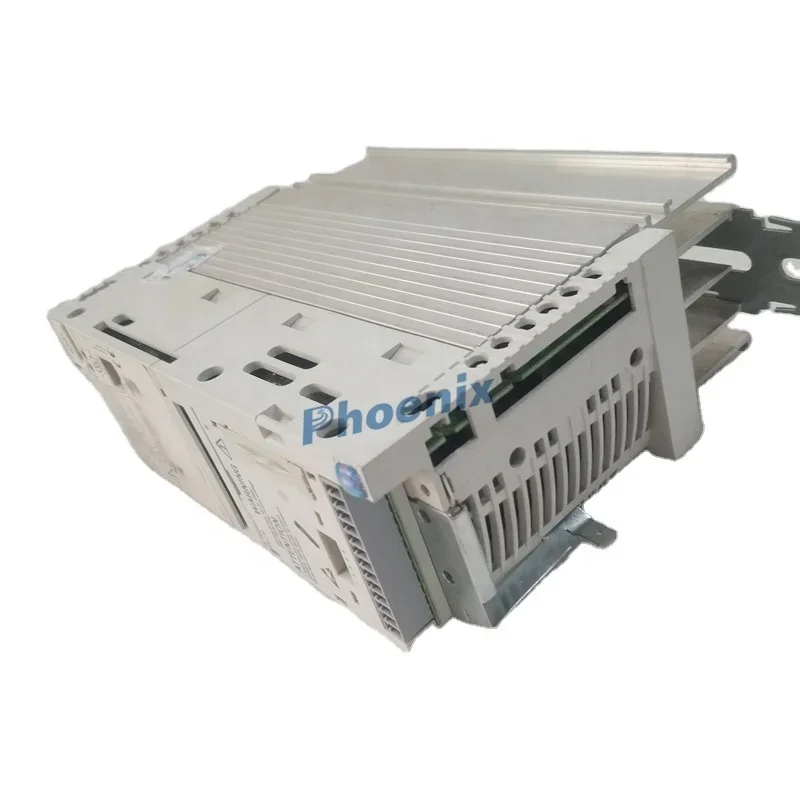 

Original Inverter for Lenze inverter drive 8200 vector 0.75kw E82EV751-2C Version 4B37 230/240V 4.0A EDK82EV222