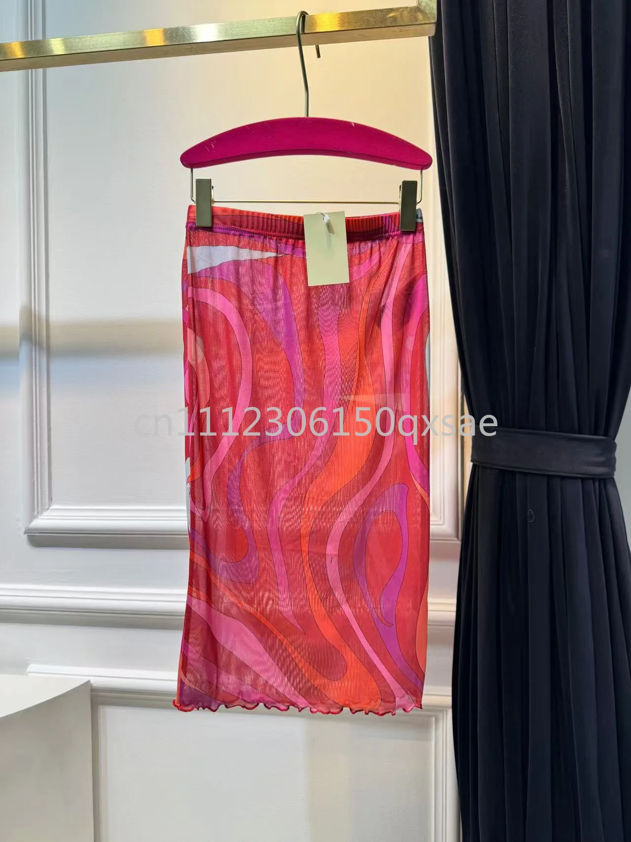 Classic Design Women's Red Mesh Skirts with Designer Signature Letter Logo Luxury Brand Women's Mesh Cover-Ups Beach Veils