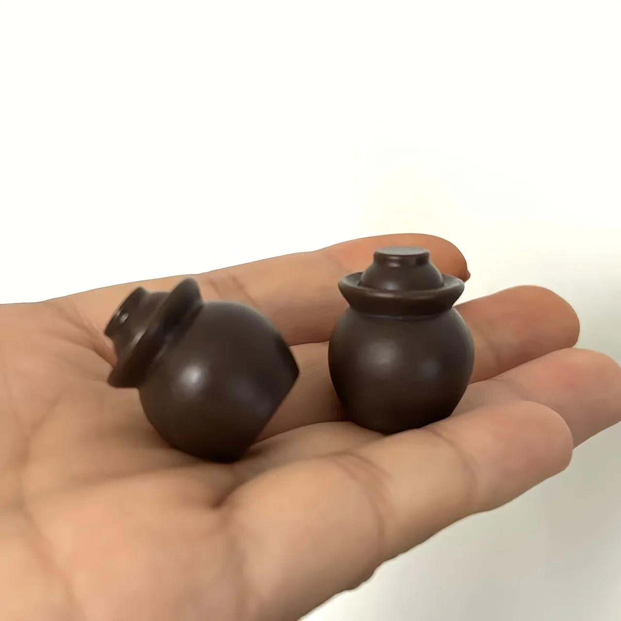 2pcs Resin Dark Jar Miniature Models, Model House Home Scene Additions, Shooting Props, Classic Holiday Decor