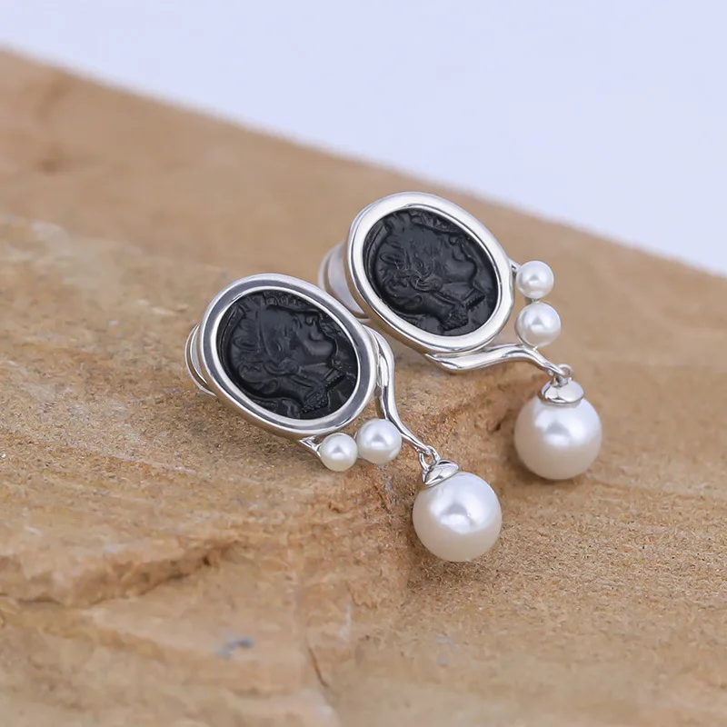 Seiko 925 sterling silver Athena Black coin pearl earrings light luxury small luxury high-grade antique earings