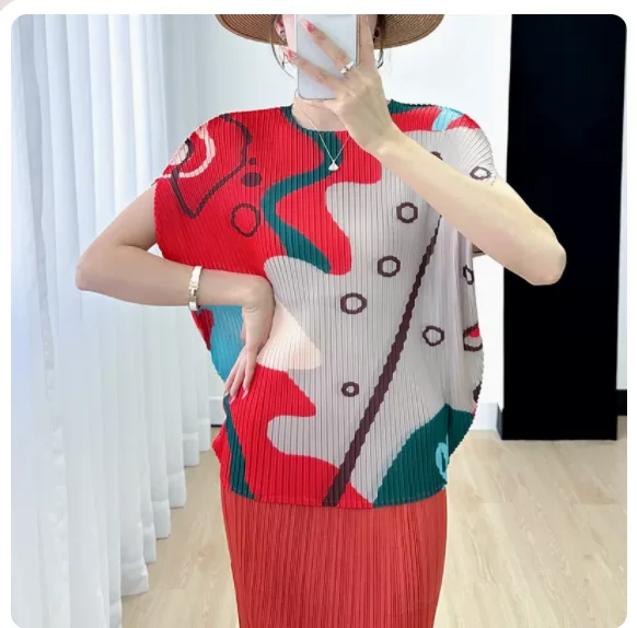 

HOT SELLING Miyake fashion pleated o-neck loose short sleeve print T-shirt IN STOCK