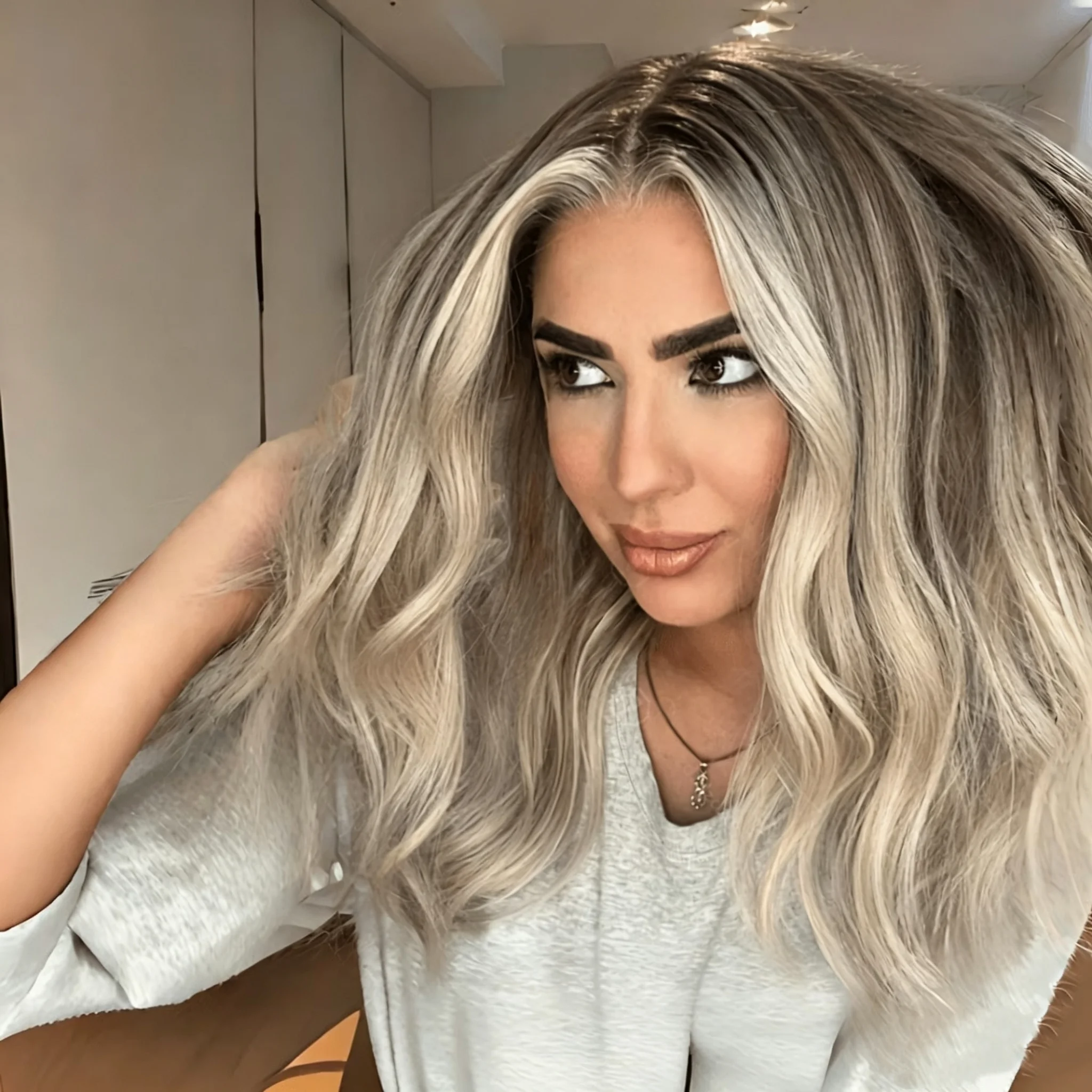 LothoeyWhite gold bangs bob wig natural luster soft comfortable breathable 613 gradient lace front wig
