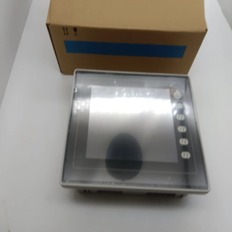 Layar sentuh V806CD baru tersedia