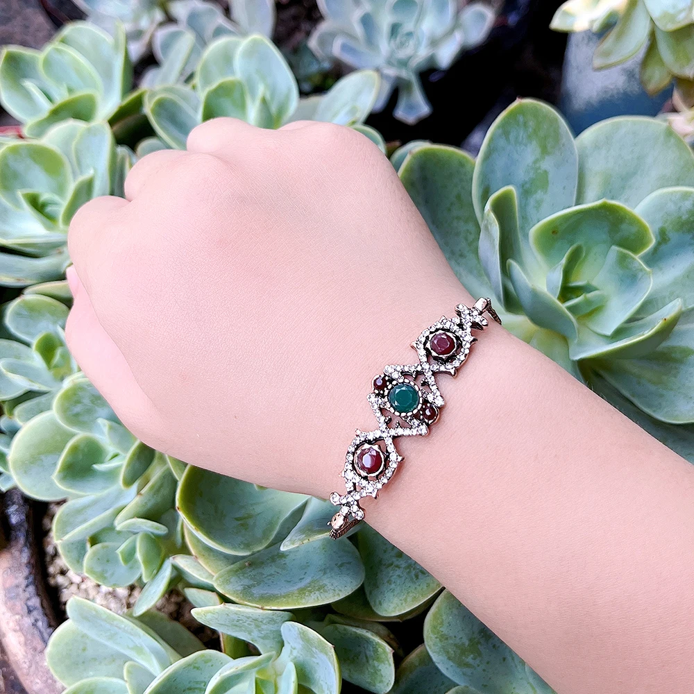 Vintage Women Slide Chain Bracelet Turkish Crystal Bracelet Antique Gold Color Hollow Geometric Type Bridal Wedding Jewelry Gift