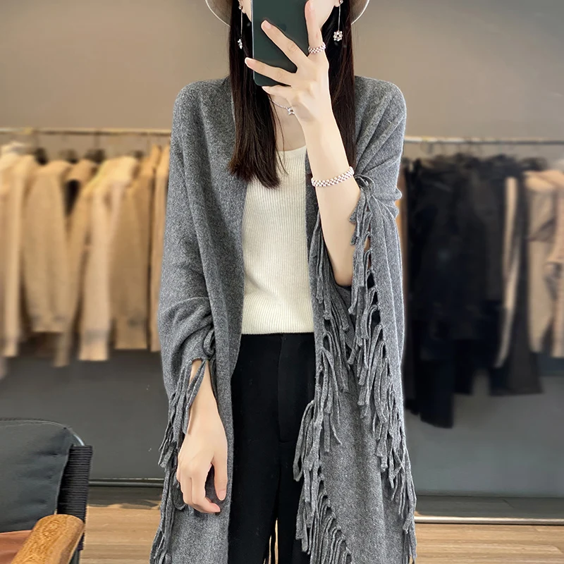 autumn and winter new 100% pure wool cardigan women\'s fringed shawl long loose lazy smock cloak outside.