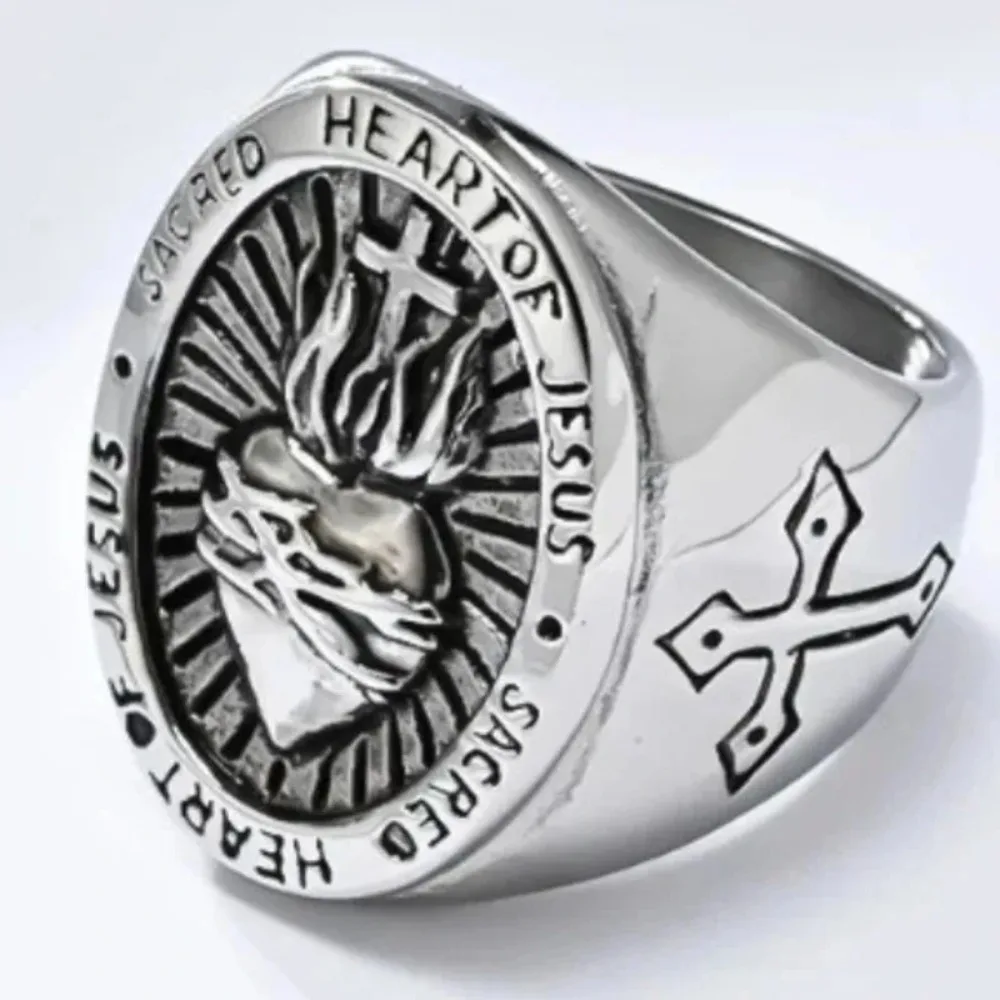 Artistic Retro Titanium Steel Cross Ring Men's Fashion Creative Design Heart Rings Religious Amulet Jewelry Trendy Men's Gifts