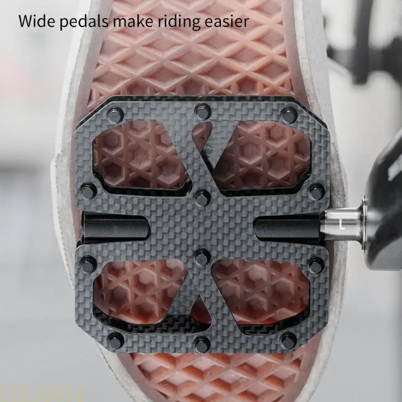 

A1A2 Light Carbon Cycling Pedals Nonslip Platform Aluminum Alloy Axles Sealed Bearing Wide Contact Outsides For Stability
