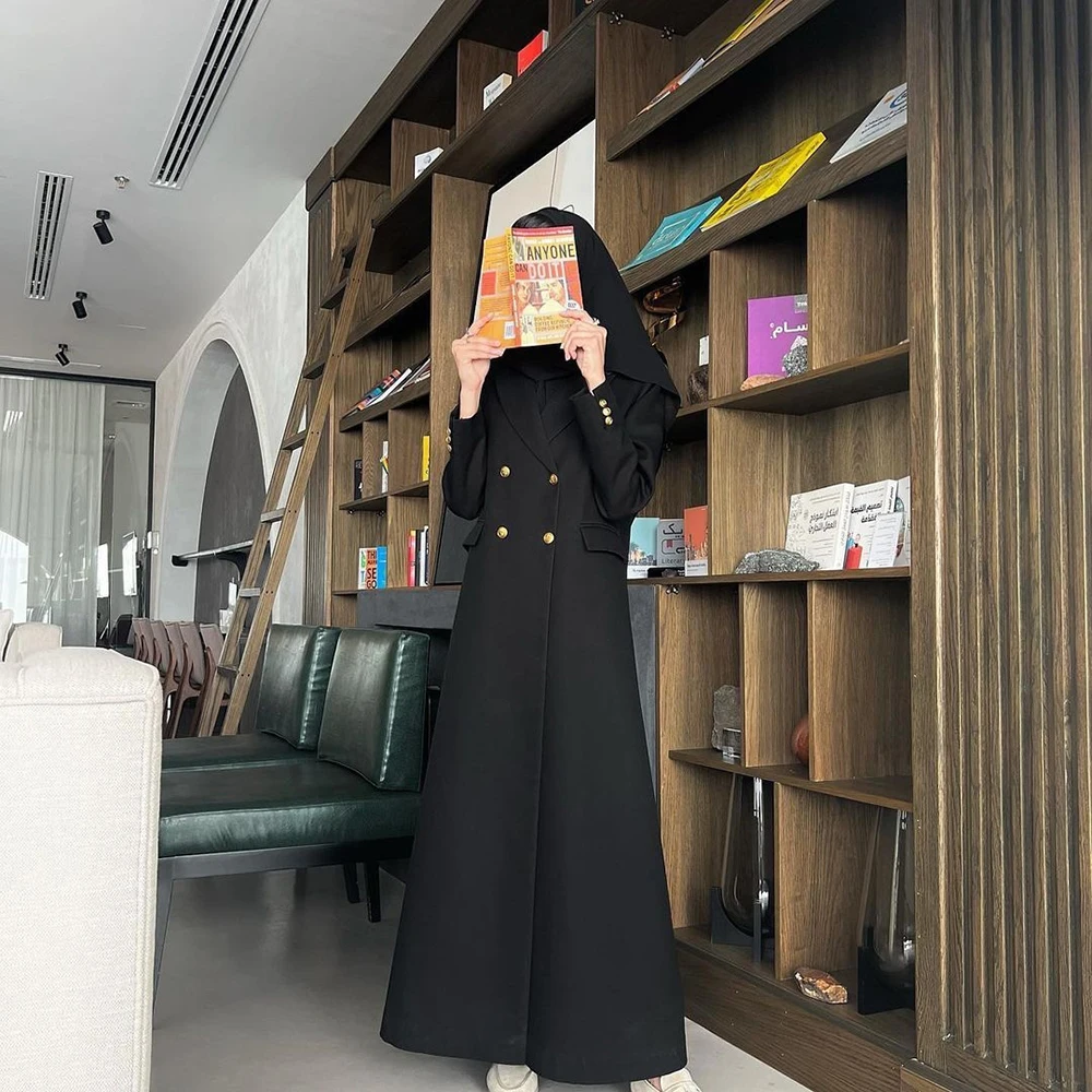 หรูหราดูไบ Abayas ผู้หญิงสีดําเสื้อ Double Breasted Peak Lapel อย่างเป็นทางการ Occica Lady Blazer 1 ชิ้นที่กําหนดเองหญิงเสื้อผ้า