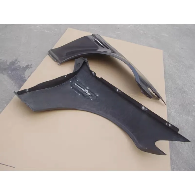 Picture 3: F10 M5 Carbon fiber fender for F10 M5