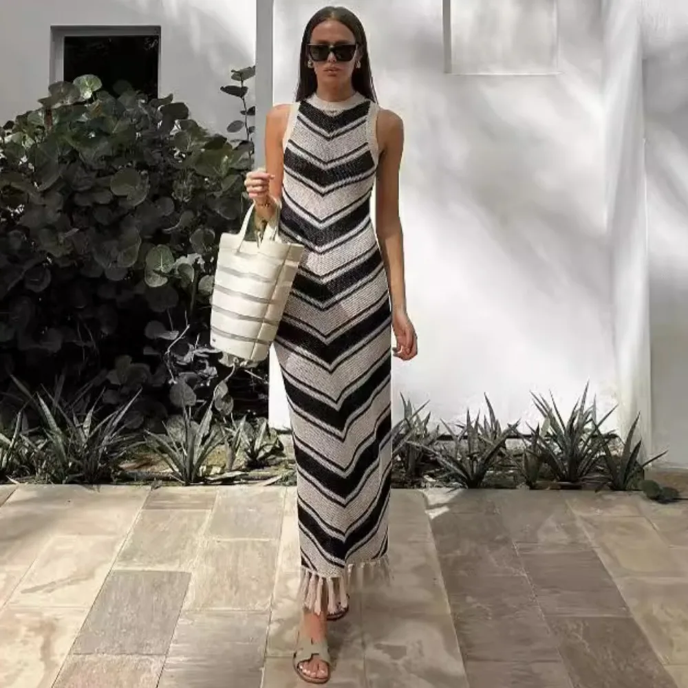 Striped Knitted Beach Dress Women Fashion Tassel Slim Long Dresses Summer Sleeveless Bohemian Holiday Dress 2024 Beachwear