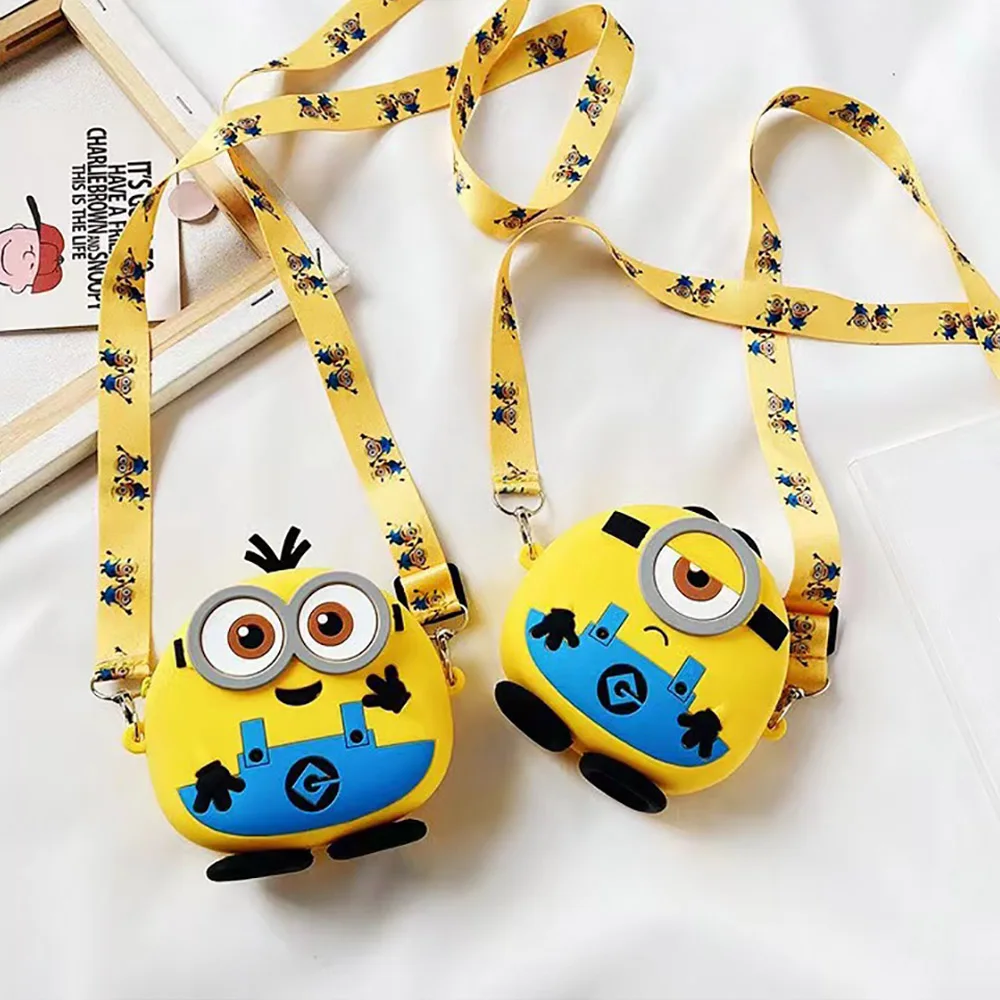 Minionki Anime torba silikonowa Kawaii dziecięca torba typu Crossbody wodoodporny portfel z zabawkami kreskówka etui na monety torebka tornister