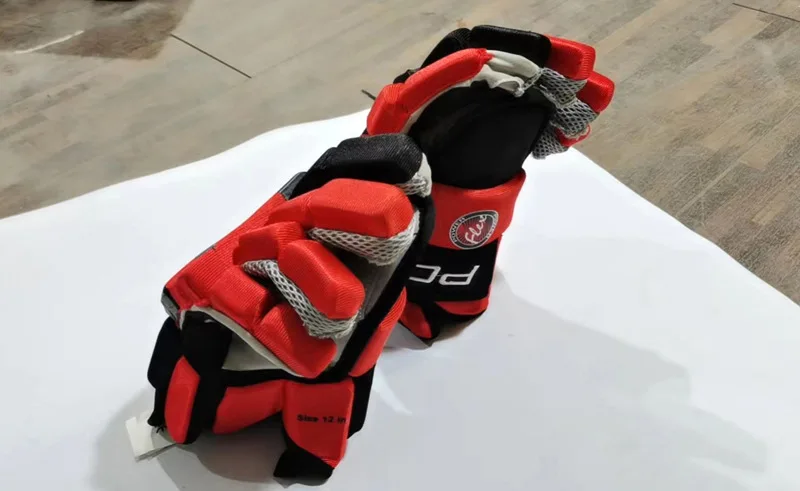 

Элитные хоккейные перчатки: популярная профессиональная снаряжение Ice & Inline! Система защиты роликового/уличного хоккея — незаменимый праздничный подарок премиум-класса