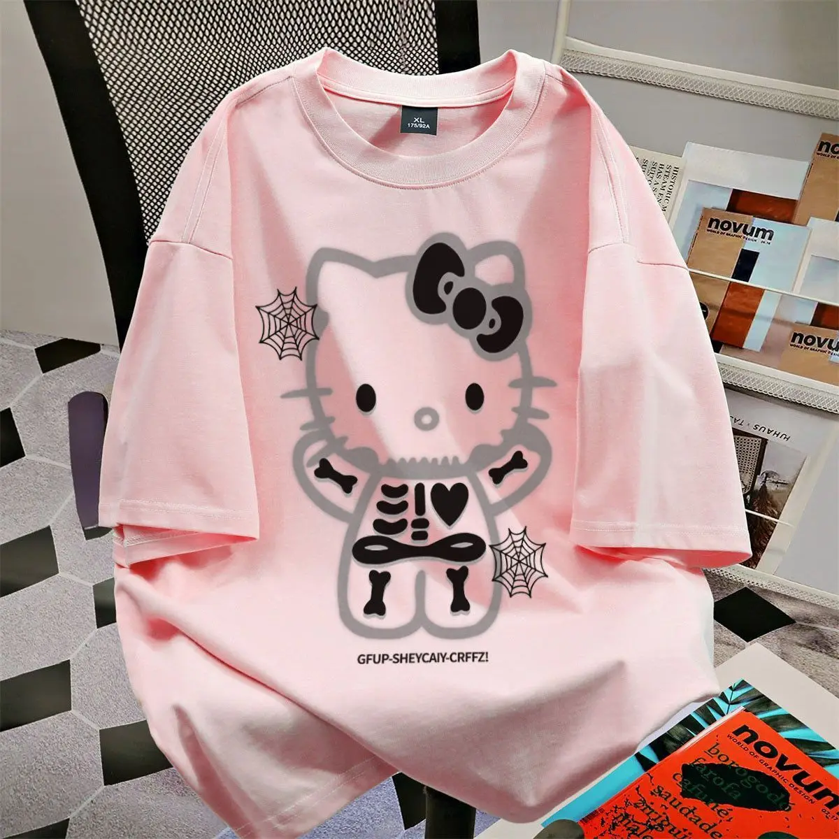 Harajuku T-shirt Fashion Hello Kitty Retro New Short Sleeve Kawaii Girls Boys Large Size Loose Summer T-Shirt Sanrios Tops Gift