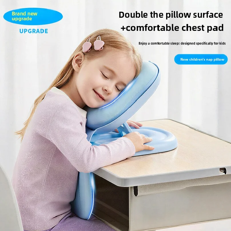 Students lunch break sleeping artifact classroom table lying pillow throw pillow sleeping on desks during lunchtime hotselling