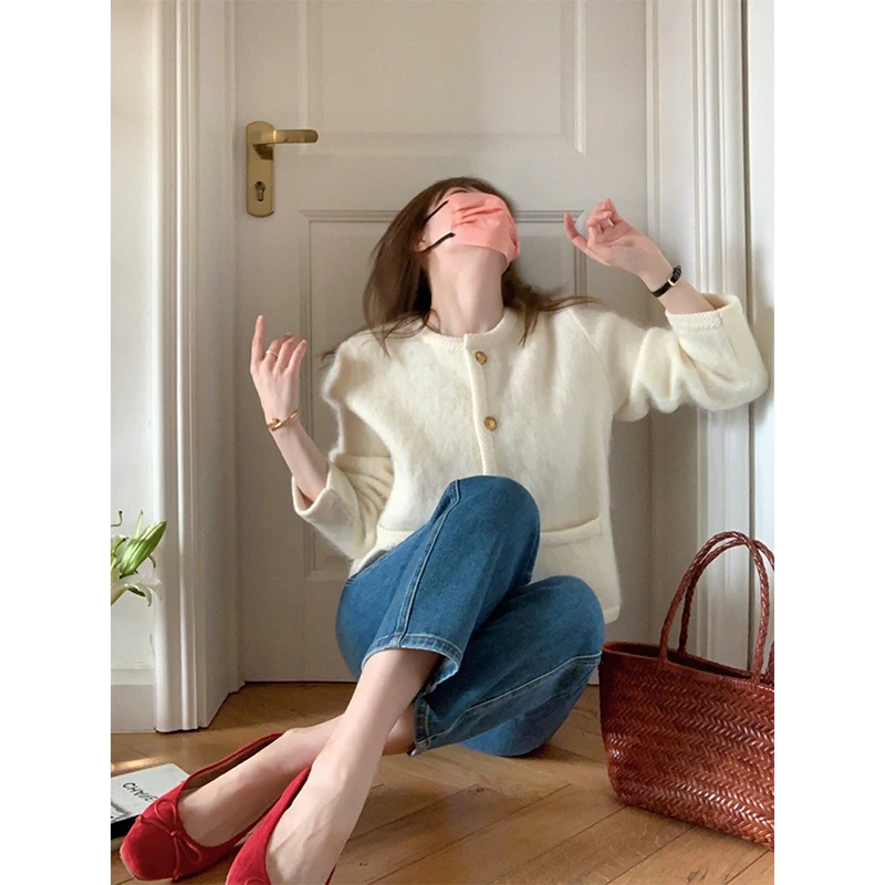 Women Autumn Fashion Trend Solid Color O-neck Long Sleeve Knitwear Women Clothes Office Lady All-match Knitting Cardigan Coat
