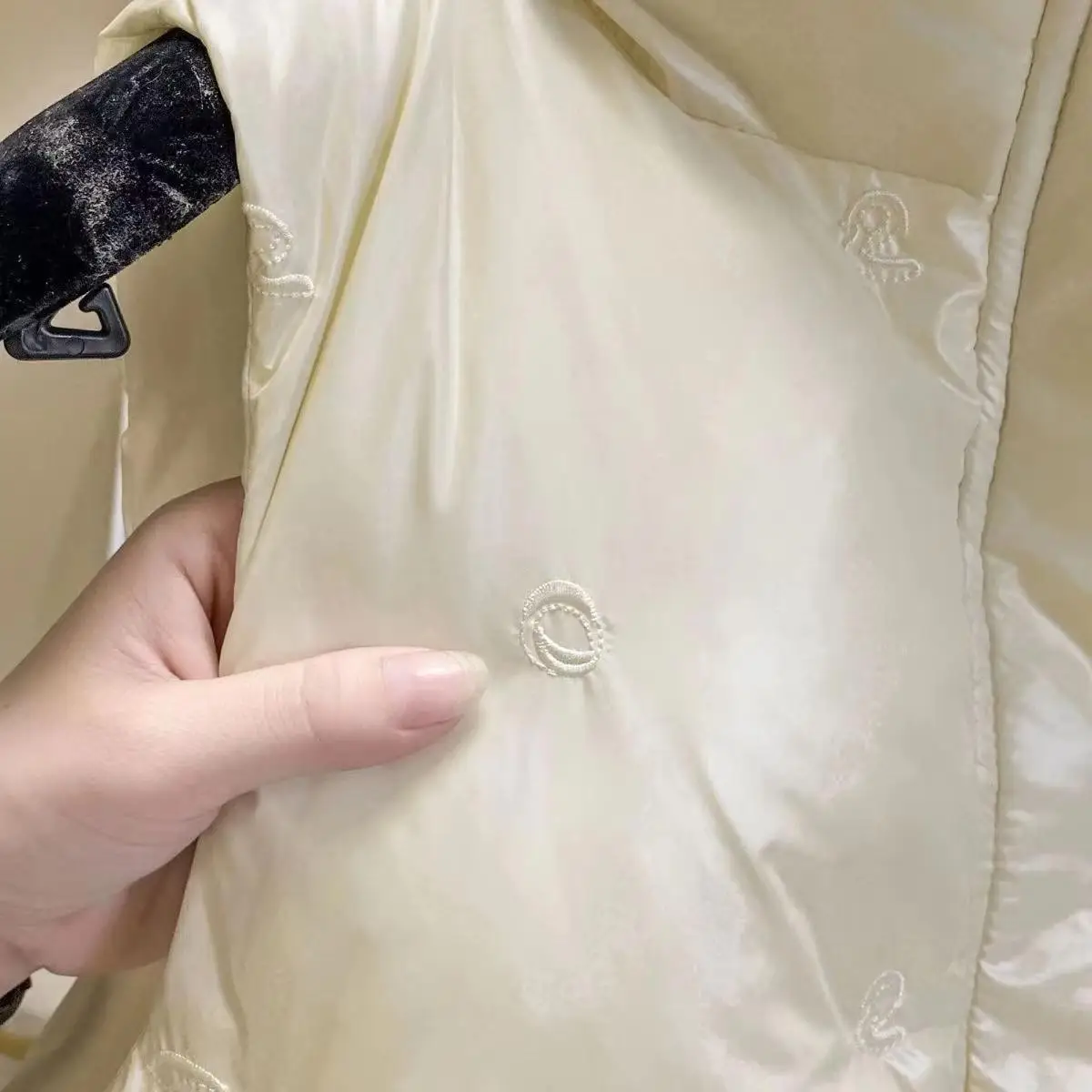 Winter Embroidery Cotton Vest Women Warm Coat Turn-down Collar Zipper Sleeveless Jacket Overcoat Loose Female Waistcoat