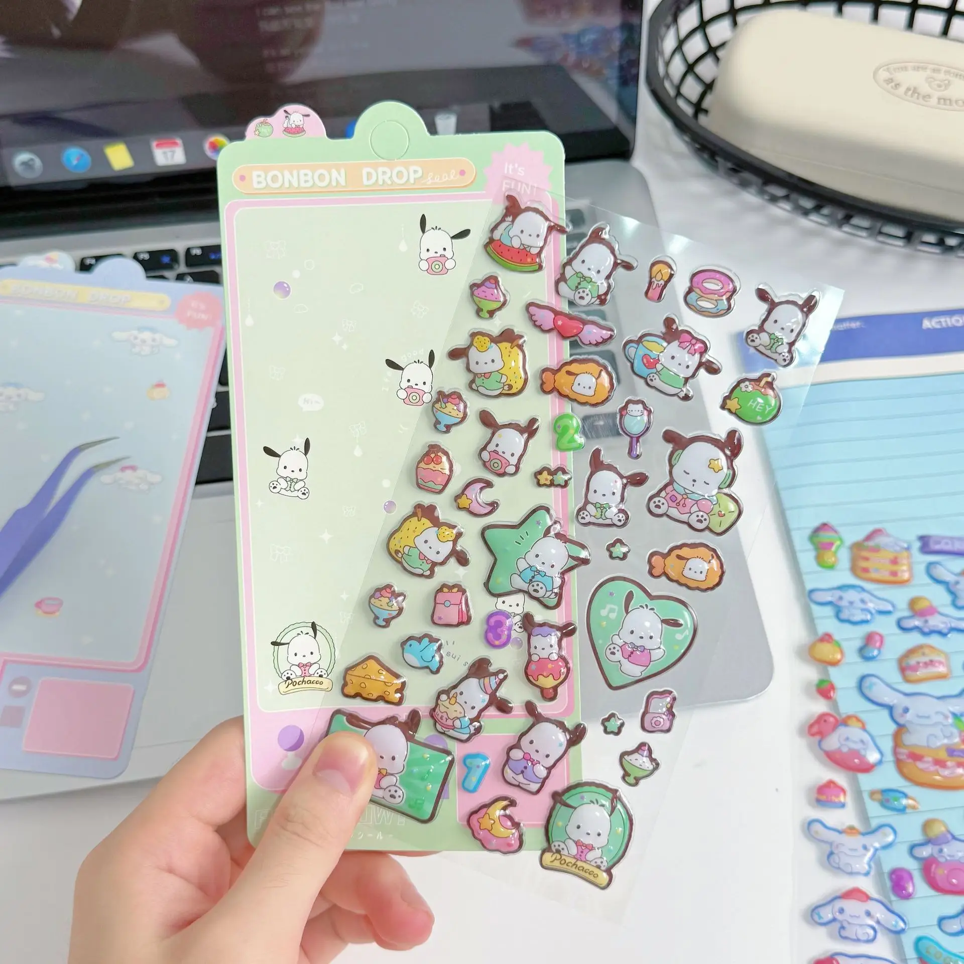 Cartoon 3D Relief Meileti Kuromi Aufkleber Spaß DIY Dekor Telefon Fällen Laptops Wasser Flaschen Nette Hohe Qualität Aufkleber Zubehör