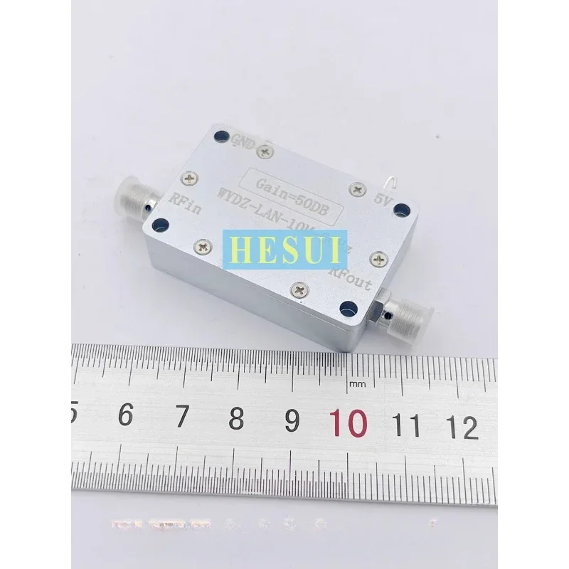 Large gain Large bandwidth amplifier 10M-6GHz gain 50DB RF signal drive or receive front end