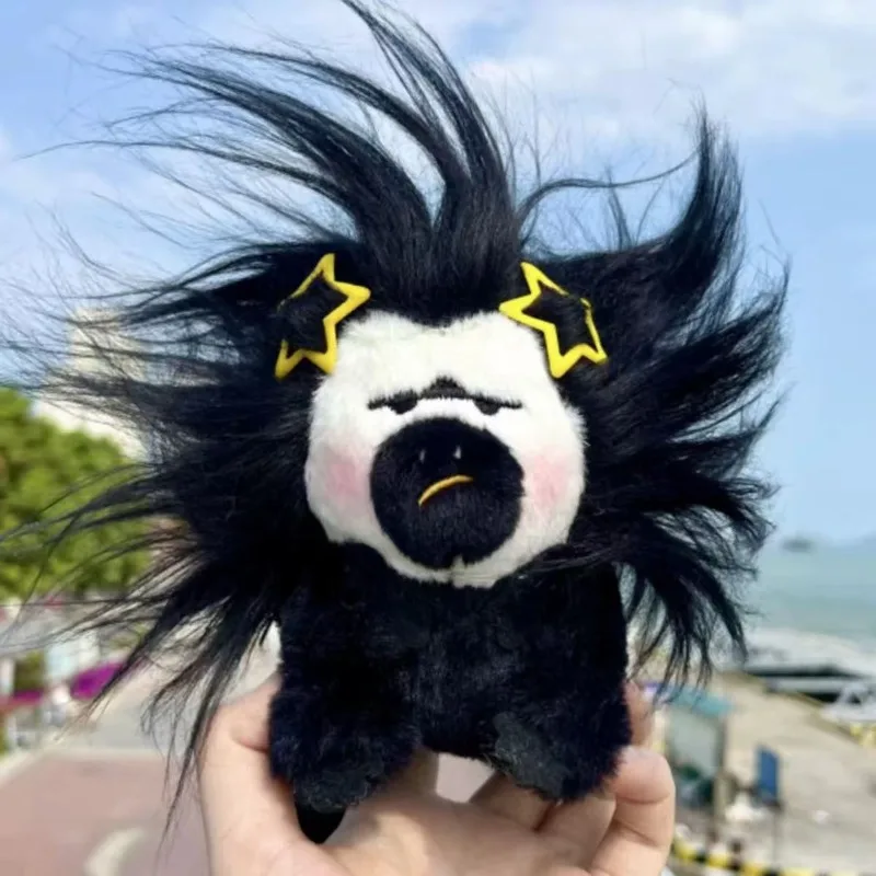 Witte monnik geconfronteerde aaphanger met rommelig kapsel Creatieve poppen Rugzak Vercharterde auto's Sleutelhangers DIY-kapsels beschikbaar